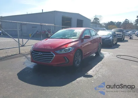 2017 Hyundai Elantra Se z USA, uszkodzony, nr VIN 5NPD84LFXHH116791